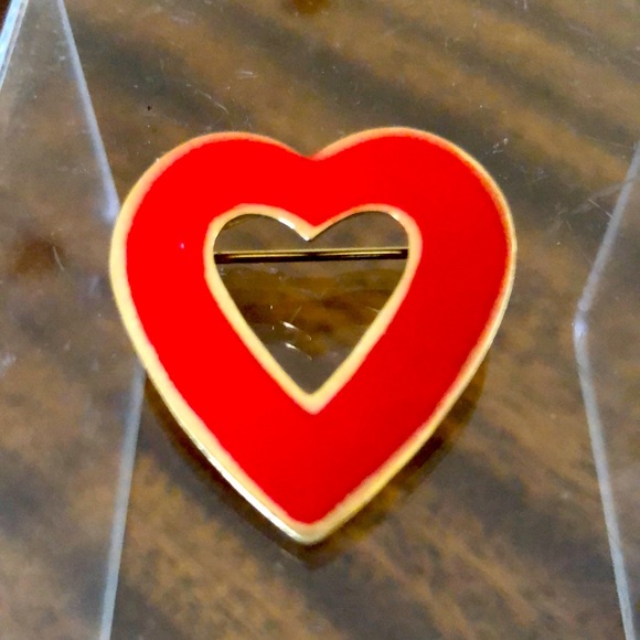 red and gold tone enamel heart pin brooch - Picture 1 of 8